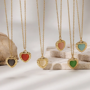 Collar con Forma de Corazón para Mujer en Estilo Moderno, Acero de Titanio con Baño de Oro Real de 18K y Recubrimiento PVD, con Piedra Ojo de Gato - Product Image 6