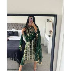 Presentando un Nuevo Conjunto de Diseñador, Top Largo, Pantalón y Dupatta en un Estilo Elegante OC5001 - Product Image 1