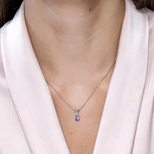 Pendentif certifié IGI 2026, best-seller, en or pur 14 carats, avec pierre précieuse tanzanite taille ronde, solitaire V-Bale et diamant - Product Image 4