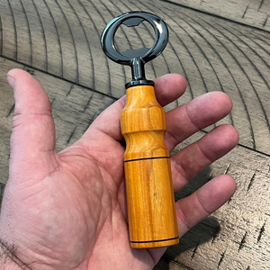 Ouvre-bouteille à manche en bois avec dessus en métal durable, idéal pour les cuisines rustiques, les bars, les fêtes et les mariages, cadeaux uniques - Product Image 4