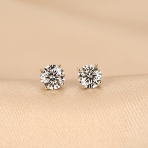 Boucles d'oreilles solitaires en diamant de culture, or 18 carats |   Boucles d'oreilles en diamant créé en laboratoire taille émeraude, clarté VVS, 6,5 mm |   Bijoux fins - Product Image 4
