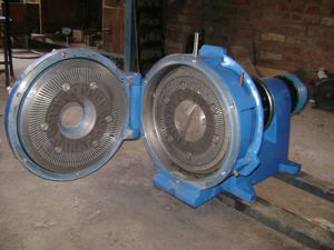 Refinador de discos triplemente laminados, refinador de discos de laboratorio, refinador de discos para pulpa, refinador de discos para paja de cocina - Product Image 6