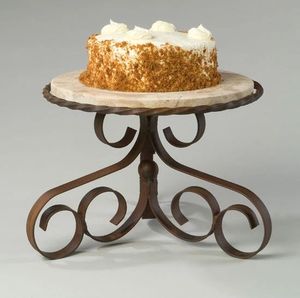 Support à gâteau en fer noir mat contemporain avec un design minimaliste pour la décoration de cuisine moderne - Product Image 6