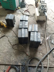 Machine rotative LOTUS 15K 8-Ram |   Moule sous pression de 3 × 4 × 9 pouces |   Équipement industriel de 1 kW - Product Image 3