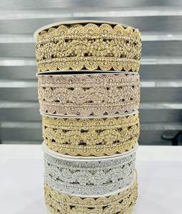 ชุดเจ้าสาวลายปักฉลุลายดอกไม้แบบลึกสไตล์เรกอัลบาโรก ผ้าส่าหรีสำหรับงานเทศกาล และงานฝีมือระดับไฮเอนด์ - Product Image 2