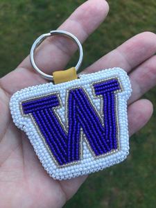 Llavero Artesanal Clásico, Ecológico y Duradero, Bordado con Cuentas de Semillas, Decorativo para el Día Nacional o Aniversario - Product Image 4