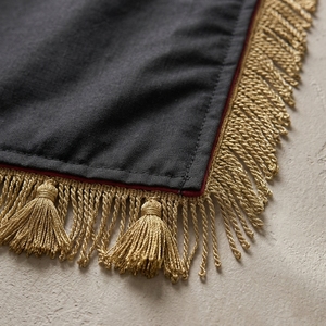 Insignia Masónica de Cuero Personalizada, Bordada en Oro, con Borla de Flecos y Diseño de Águila de Dos Cabezas y Solapa Cuadrada en V - Lujo y Moda - Product Image 6