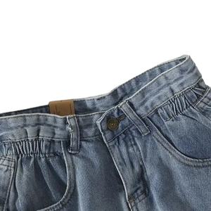 Women's Retro Summer High-Waist Loose Jeans Shorts Sporty Mid-Waist Style Versatile Edge Casual Hot Pants with Logo at Waist - Product Image 5