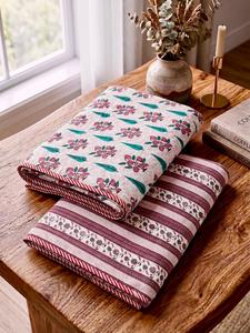 Housse de lit légère en coton de qualité supérieure, réversible, pour lit simple, idéale pour la chambre à coucher, disponible à la vente - Product Image 6