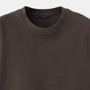 Camiseta de Mujer con Textura Suave y Corte Relajado, con Diseño de Logotipo Personalizado para Compradores al por Mayor, Camiseta Moderna para Mujer Inspirada en las Tendencias - Product Image 2