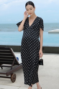 Vestido casual de verano con cuello en V, manga regular, corte holgado, minimalista, de mezcla de seda a rayas, 160 g/m², hecho en Vietnam - Product Image 5