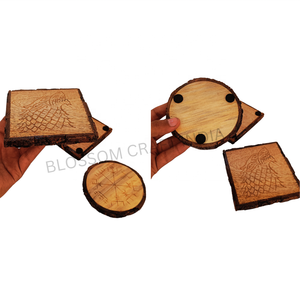 Sous-verres artisanaux de qualité supérieure Tranches de bois d'acacia avec symbole nordique Gravure Style écorce Type de teck poli-Cadeau de l'Inde - Product Image 2