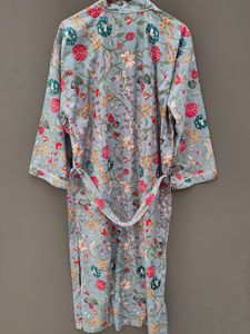 Bata de algodón floral para mujer, de longitud completa, manga tres cuartos, cuello con abertura, estampada, ropa de dormir informal con cinturón - Product Image 5