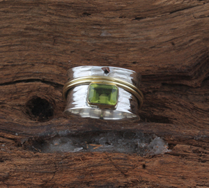 Natural <b>Peridot</b> Band <b>Ring</b> 925 Sterling Silver Handmade Green Gemstone Jewelry Wholesale Stackable <b>Peridot</b> Silver <b>Ring</b> for Women - Product Image 2