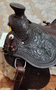 Selle en cuir western durable pour chevaux, avec un design confortable, idéale pour la promenade, les tâches à la ferme, la randonnée et l'entraînement. - Product Image 4