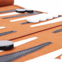 Ensemble de backgammon en cuir de luxe, excellence artisanale, durabilité durable, design pliable, emballage personnalisable pour une utilisation en extérieur