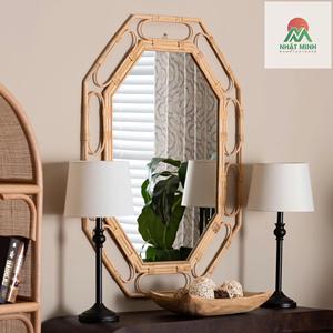 Espejo de ratán hecho a mano: Fibras de ratán natural delicadamente dispuestas para crear un encantador estilo costero. - Product Image 3