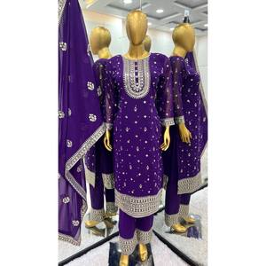 Haut pour femme-Ensemble Sharara et Dupatta avec séquence de broderie lourde pour la fête - Product Image 1