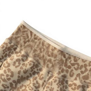 Ensemble décontracté pour femme : soutien-gorge de sport et short en coton tricoté respirant – Tenue de yoga et d'entraînement 100 % coton – Mode été Activewear - Product Image 5