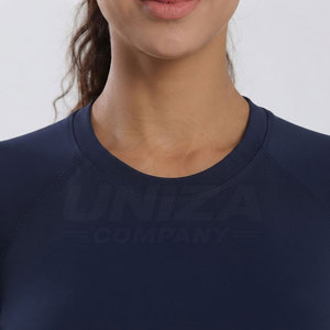 T-shirt de sport pour femme en coton 100% personnalisé avec logo, respirant, à manches courtes, pour la gym et le fitness - Product Image 6
