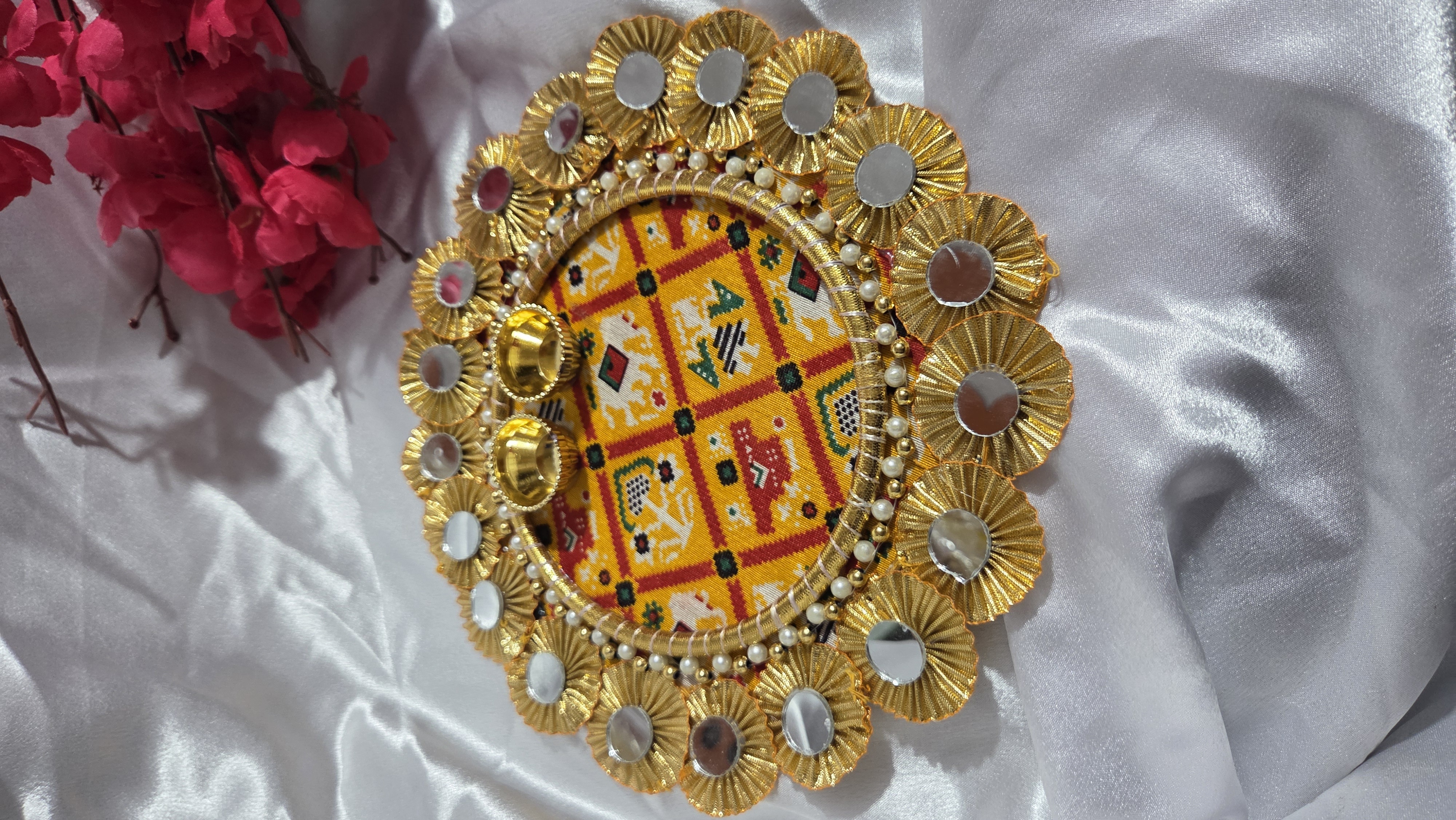 เช่นเดียวกับภาพ