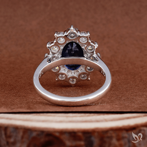 Royal Blue Oval Sapphire Ring 5.50 Ct Halo Engagement Ring Lab Grown Sapphire Diamond Halo White Gold Ring - Product Image 2