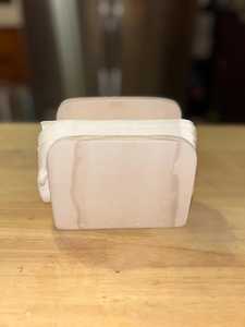 Porta Servilletas de Madera Artesanal Clásico, Duradero y Ecológico |   Organizador de Mesa de Madera para Cocina - Product Image 2