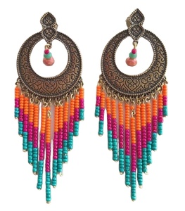 Boucles d'oreilles brodées de perles de graines rouges de qualité supérieure, design Beat, pour filles, en provenance d'Inde - Product Image 4