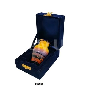Urna para Cenizas de Alta Calidad, Grabada a Mano, de Níquel Blanco y Esmalte, con Capacidad de 200 Pulgadas Cúbicas, Estilo Americano - Product Image 6