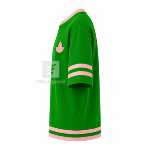 Chemise de sororité Alpha Kapa Alpha personnalisée, logo brodé sur le devant, couleur rose et verte, manches courtes, pour femme, vêtements grecs. - Product Image 4