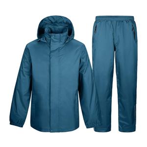 Trajes de lluvia informales personalizados con diseño transpirable, tela duradera y construcción ligera Logotipo de opciones de marca personalizado - Product Image 1
