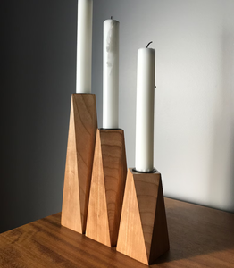 Juego de 3 Portavelas de Madera Dura para Decoración de Mesa por B H Brothers - Product Image 3