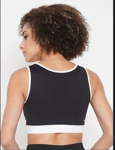Soutien-gorge de sport dos nageur noir pour femme avec imprimé renforcé, respirant, maintien moyen, idéal pour le fitness et l'entraînement - Product Image 6