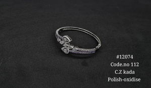 Brazalete Abierto de Circonia Cúbica 12074, Brazalete de Latón con Incrustaciones de Piedras, Chapado Oxidado, para Mujer, Regalo, para Fiestas - Product Image 4