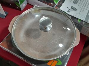 Casserole en alliage d'aluminium, 20 cm de diamètre, compatible lave-vaisselle et congélateur, design luxueux, compatible avec tous les types de cuisinières, revêtement antiadhésif en céramique - Product Image 5