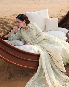 Women Floor-Length Cream <b>Silk</b> <b>Kurta</b> Loose Fit Traditional Ethnic Wear India Pakistan Wedding Style - Product Image 3
