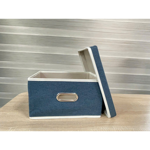 Boîte de rangement pliable en tissu MA49BL 45x35x24cm 1,3kg pour organiser les vêtements, les jouets et les accessoires dans la garde-robe ou le salon - Product Image 1
