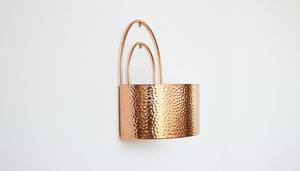 Macetero de pared con diseño martillado de primera calidad, acabado en dorado, para decoración de pared de balcón, decoración de pared para cafeterías y restaurantes. - Product Image 3