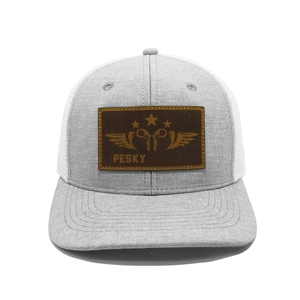 Custom Retro Leather Patch Logo 6 Panel Trucker Cap Outdoor Mesh <b>Hat</b> Pre Curved Bill Baseball Cap Men Gorras Wholesale - Product Image 1