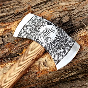 Hacha vikinga de doble filo forjada a mano, con acabado ácido, de acero al carbono, mango de madera maciza de fresno, funda de cuero, grado industrial. - Product Image 1