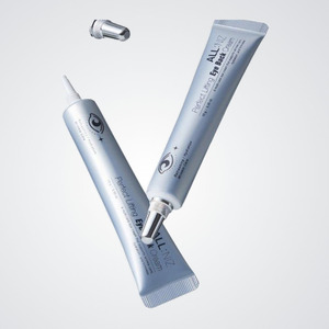 Crème pour les yeux contre les cernes, K-Beauty coréenne, Olnijeu Perfect Lifting Eye Bag Cream, fabriquée en Corée, 10 g x 3 pièces - Product Image 5