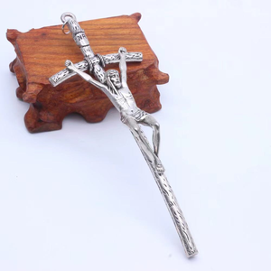 Croix souvenir 14*5cm, icône de Jésus, art moderne, alliage de zinc plaqué argent antique, artisanat métallique fait main, écologique - Product Image 3