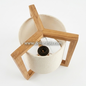 Lampe de table en bois sur trépied au design moderne et personnalisé pour la décoration de la chambre à coucher - Product Image 2