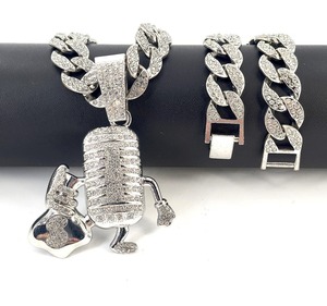 Collar con colgante de bolsa de dólares con diamantes estilo hip hop, joyería de moissanita, colgante de lujo, regalo para ella - Product Image 4