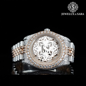 Reloj de Diamantes Dorado con Incrustaciones de Alta Calidad, Reloj de Diseño Brillante para la Vida Nocturna y Fiestas, Disponible para Suministro Mundial - Product Image 1