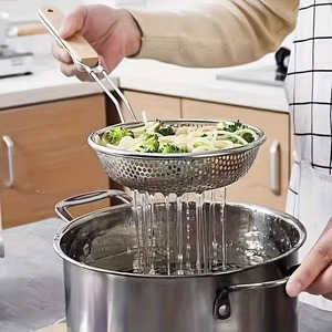 Passoire en acier inoxydable avec manche en bois, écumoire à mailles fines pour pâtes, fruits, légumes, cuisine - Product Image 5