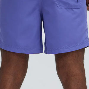 Tela transpirable que ofrece comodidad durante todo el día para clima cálido. Pantalones cortos para hombre para uso diario en verano. Diseño ligero para uso casual. - Product Image 5