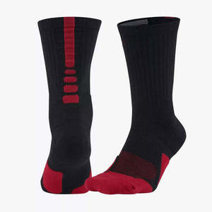 Chaussettes pour hommes de haute qualité avec logo personnalisé, design tendance, coton et élasthanne, anti-bactériennes - Product Image 5