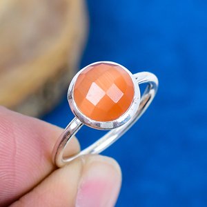 Bague artisanale en argent sterling 925 avec pierre précieuse ronde en quartz Monalisa orange naturel - Product Image 2