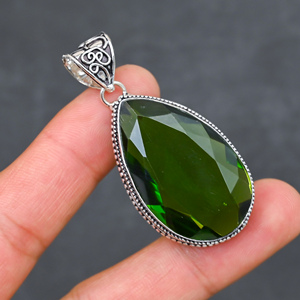 Magnifique pendentif en péridot vert, pierre précieuse créée en laboratoire, en argent sterling 925, fait main, bijou statement, cadeau pour femme, très demandé - Product Image 4